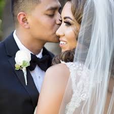 MENUAH FLOWER BOUTIQUE