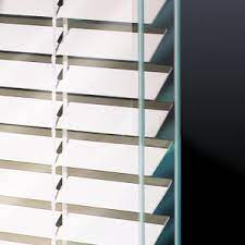 Üretim yelpazesinde mıknatıslı sistem , kumandalı sistem ve plise perde gibi birçok ürünleri ile tüm müşterilerine. Iki Cam Arasi Jaluzi Perde Karperde Com