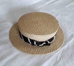Straw Boater Hat Vintage Straw Hat With Black And White Ribbon Etsy Hats Vintage Vintage Straw Hat Boater Hat