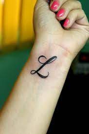 Gambar tato huruf abjad, gambar tato tulisan di tangan, gambar tato tulisan cina, kumpulan tato tulisan gambar co id 99 foto tato huruf latin foto ini merupakan salah satu contoh dari tato huruf. L L Tattoo Letter L Tattoo Cute Hand Tattoos