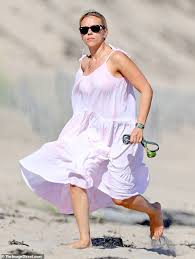 Here are some of scarlett johansson no makeup pictures to just remind you. Scarlett Johansson Stuns In A Sundress As She Has Fun On The Beach With Her Dog In The Hamptons Oltnews