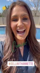 Annette Carpenter's Instagram, Twitter & Facebook