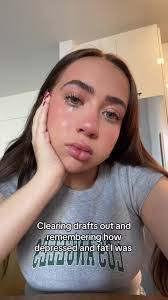 Talia Berry's Instagram, Twitter & Facebook