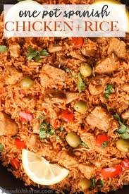 One Pot Spanish Chicken And Rice Recipe In 2020 Chicken Recipes Spanish Chicken Meals
