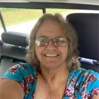 Lori Chavis's Instagram, Twitter & Facebook