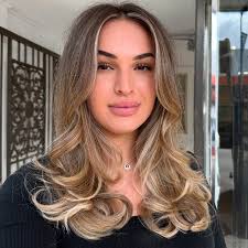 ABBEY MAXWELL ~ HAIR (@abbey_nivarnahairstudio) • Instagram photos and  videos