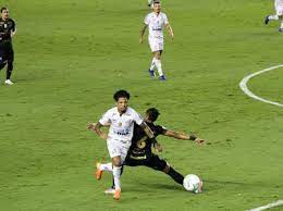 Santos e ceará se enfrentam, neste domingo, às 18h15 (de brasília), na vila belmiro, pela 27ª rodada do campeonato brasileiro. 7iagqq5 Ef3wdm