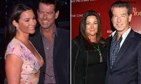 However, dropping over 100 pounds isn't a joke, and it is impossible for anyone to do so without putting intensive care on a diet. Pierce Brosnan Wife Keely Shaye Smith Weight Loss Story 2020
