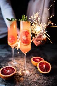 From fruity martinis to comforting drinks with seasonal accents, there is a fantastic cocktail filled with the festive spirit that you're sure to enjoy. 5glfvgmifb0vom