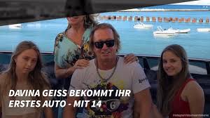 Sie ist die tochter von carmen und robert geiss. Davina Geiss Bekommt Ihr Erstes Auto Mit 14 Video Dailymotion