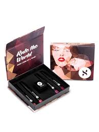 This makeup case enjoys a great popularity among professional makeup artists, learners, therapists, hairdressers, a beginner and many others. Sugar Makeup Kit Buy Sugar Makeup Kit Online In India