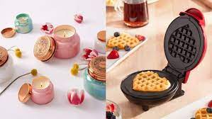 The 63 most romantic valentine's day gifts for her to unwrap this year. 15 Amazing Valentine S Day Gifts For Anyone And Every Budget