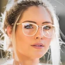 Découvrez en photo les coupes pour visage rond idéales et faites le plein d’idées ! Ø¹Ø§ØµÙØ© ÙØ§Ø¶Ø­ Ø³ÙÙ Ø§ÙÙÙÙ Lunette Femme Pour Visage Rond Scottygmaster Com
