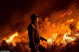 While the fire in cape town rages through the false bay peninsula, there have been some incredible photos that capture the devastation and beauty of. Cape Town Skyline Is Engulfed By Flames Daily Mail Online