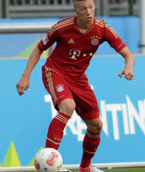 Zum heranzoomen über das foto bewegen. Bayern Beine Fur Neue Trachten Vermessen Schweini 6 Zentimeter Mehr Als Martinez Fc Bayern Bild De