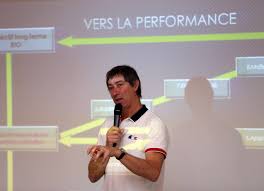 Il fait ses débuts en professionnel avec le club de cholet basket avec lequel il remporte son premier titre lors de la semaine des as 2008 , compétition dont il. A L Ecouter C Est Si Simple Home