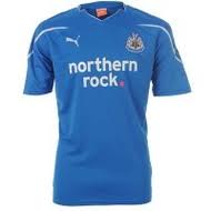 Newcastle united wurde in der saison 2016/17 meister der zweitklassigen efl championship und spielt in der aktuellen saison in der premier league. Puma Newcastle United Trikot Away Preise Und Testberichte Bei Yopi De