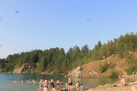 Maybe you would like to learn more about one of these? V Kalinskom Teplo No Gryazno Na Karere Karpinska Voda Ne Progrelas A Vy Gde Kupaetes
