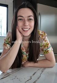 our last day of using christmas leftovers 🫶🏻 a trip to the grocery store  is very much needed. #christmas #dietitian #food #easybreakfast  #vegetarianbreakfast #health #wellness