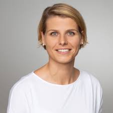 Aleksandra Rzeznik's Instagram, Twitter & Facebook