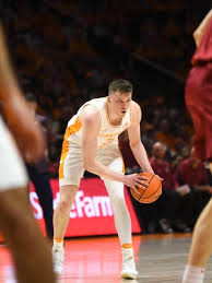 Dalton Knecht: NBA prospect from unknown to Tennessee basketball star