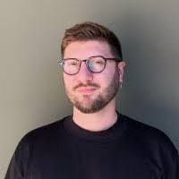 Arthur Reitz's Instagram, Twitter & Facebook