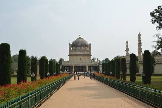 Gumbaz - The Burial Chamber of Tipu Sultan, the Tiger of Mysore - baijujoseph