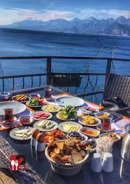 serpme kahvalti park beyzade antalya ataturk parki calisma saatleri 09 00 23 30 0 242 248 10 56 24 tl kisi basi kahvalti yemek yemek sunumu