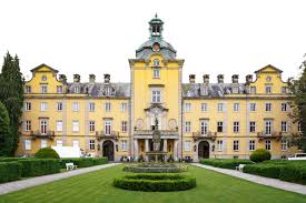 Auch hochzeiten lassen sich im schloss bückeburg wunderbar feiern, sogar eine kirchliche trauung ist in der schlosskapelle möglich. Marchenhochzeit Im Schloss Buckeburg Reinweiss Hochzeiten