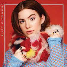 Jennifer Buttermore's Instagram, Twitter & Facebook