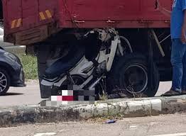 22 jun 2017 dua maut kereta rempuh pokok. Penganggur Maut Motosikal Rempuh Belakang Lori Utusan Timur