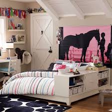 The decoration of a teenage girl's room can also vary greatly, depending on the interests and personality. 25 Bedroom Paint Ideas For Teenage Girl Roohome