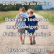 Amigos, é com muito carinho que venho agradecer a todos por cada mensagem, por cada palavra, por cada gesto, por cada presente, enfim, a todos que carinhosamente gastaram um tempinho do seu dia pra me desejar feliz aniversário. Facebook