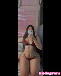 Julisacastro.ec  JulissaCastroc  julissa_0512 Гола изтичане OnlyFans  снимка 3 - Nudogram v2.1