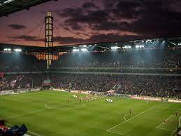 Pierre littbarski und toni schumacher mit pokal/1. 1 Fc Koln Hsv Rhein Energie Stadion Vor Dem Bundesligasp Flickr