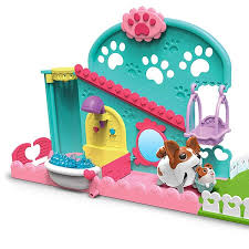 With lots of cool things to do at the pet fun center by spin master, your kids will love joining the chubby puppies and their friends for hours of fun. Dolls Bears Other Brand Character Dolls Pet Fun Center Chubby Puppies Friends