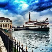 Beşiktaş, kabataş ve adalara vapurlar buradan kalkar. Kadikoy Besiktas Adalar Vapur Iskelesi Caferaga Kadikoy Istanbul