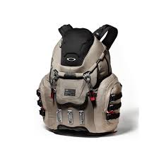 The oakley kitchen sink backpack offers every conceivable innovation, from a mobile phone pocket to a padded sleeve that holds a laptop up to 17. Oakley Kitchen Sink Backpack Evo
