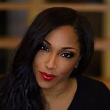 Aisha Francis (@iamaishafrancis)