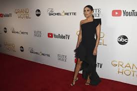 The series premiered on june 17, 2019, on abc, and stars demián bichir, roselyn sanchez, denyse tontz, bryan craig, wendy raquel robinson, lincoln younes, anne winters, feliz ramirez, and justina adorno. Grand Hotel Abc Series Premiering June 17 Features Miami Cast And Crew Miami New Times