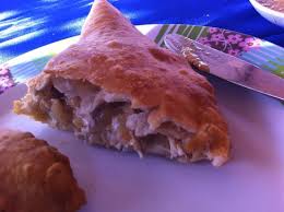 Estas deliciosas empanadas de atún son perfectas como aperitivos, también las rinde:12 porciones 12 tapas para empanadas listas para hornear 1/2 cebolla picadita 1/2 morrón rojo picadito 1/2. Atun Con Queso Tuna With Cheese Pretty Delicious Picture Of Empanadas Tia Berta Easter Island Tripadvisor