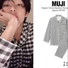 Z ke a yang ada stoknya duluan. Harga Kotak Pria Terbaik Pakaian Tidur Pakaian Pria Juni 2021 Shopee Indonesia