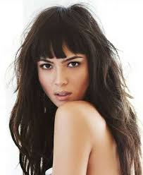 Anno nuovo, momento perfetto per pensare a un nuovo hair look. Acconciature Capelli Lunghi Con Frangia Foto 23 40 Nanopress Donna