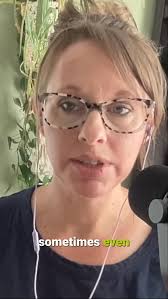 We loved our conversation with the homeschooling mama extraordinaire,  @unlikely_homeschool. , She gave so many tips for practical and beautiful  tips for moms of all seasons. , This episode was a must ...