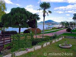 Nicht umsonst stehen entlang der straße zwischen baveno und stresa unzählige hotels von einer pracht, die nicht einmal in bellagio am comer see oder gardone am lago di garda zu. Urlaub Am Lago Maggiore Stresa Arona Baveno Verbaia Milano24ore