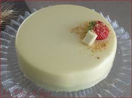 Entremets Chocolat Blanc Insert Fraise Les Delices De Capu Glacage Chocolat Blanc Recette Glacage Chocolat Fraise Au Chocolat
