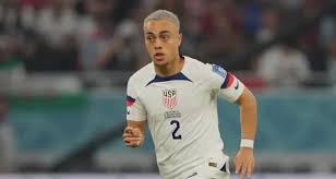 Sergiño Dest