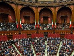 ‎download apps by camera dei deputati, including camerapp, geodoc, camerapp phone, and many more. La Camera Dei Deputati Vieta La Plastica L Acqua Sara In Vetro O Del Rubinetto Corriere It