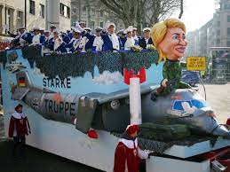 48 tage vor ostersonntag statt. Rosenmontagszug In Koln 2016 So Sehen Sie Den Karnevalshohepunkt Heute Live Im Tv Und Live Stream Tv
