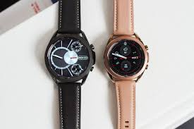You have the option to pick up either size with lte if you want to make use of features like music streaming and messaging. Samsung S Galaxy Watch 3 Is Thinner Lighter And More Expensive The Verge
